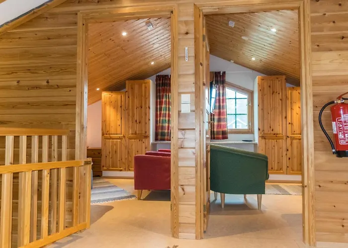 Lauri 4 Iso By Interhome *